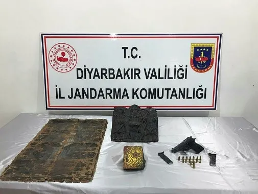 Diyarbakır'da İbranice yazılmış kitap ele geçirildi! - 2