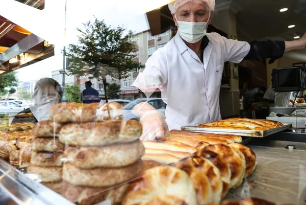 1622695237413.jpg Koronavirüste 4. dalga uyarısı! Uzmanlardan yeni varyantlarla ilgili flaş açıklama - 5