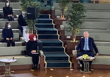 Başkan Erdoğan Millet Kütüphanesi'nde gençlerle buluştu