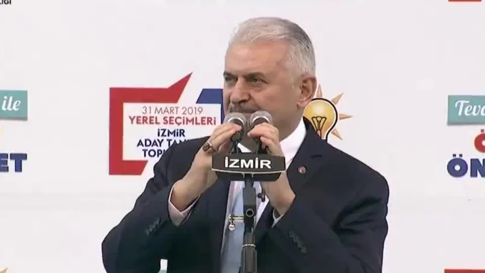 Binali Yıldırım İzmir’de konuştu
