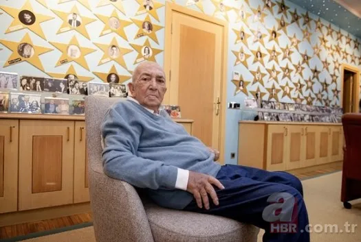 Yeşilçam’ın ‘Bay Sinema’ takabıyla bilinen yapımcısı Türker İnanoğlu geçirdiği ev kazası sebebiyle hastaneye kaldırılmıştı! Başından geçenleri anlattı 4