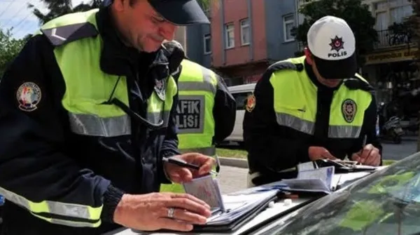Trafik cezalarına af geldi mi, silinecek mi 2023? Trafik cezası online borç ödeme ve sorgulama!