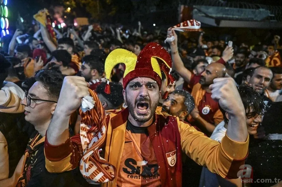 Galatasaray'ın şampiyonluğu tüm yurtta kutlanıyor! Taraftarlar sokaklara döküldü 23