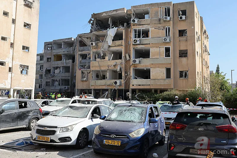 Tel Aviv'e füze yağdı... Katil İsrail'de büyük yıkım! A Haber'de çarpıcı sözler: 'Demir Kubbe' efsanesi kestane oldu 18