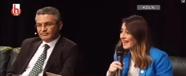 chp-dem-ve-tipten-gazi-mecliste-buyuk-saygisizlik-anayasa-kitapcigini-firlatan-isim-teroristlerden-oy-isteyen-1706635176338.jpeg CHP, DEM ve TİP'ten Gazi Meclis'te büyük saygısızlık! Anayasa kitapçığını fırlatan isim PKK'dan oy isteyen CHP'li Aysu Bankoğlu... - 6