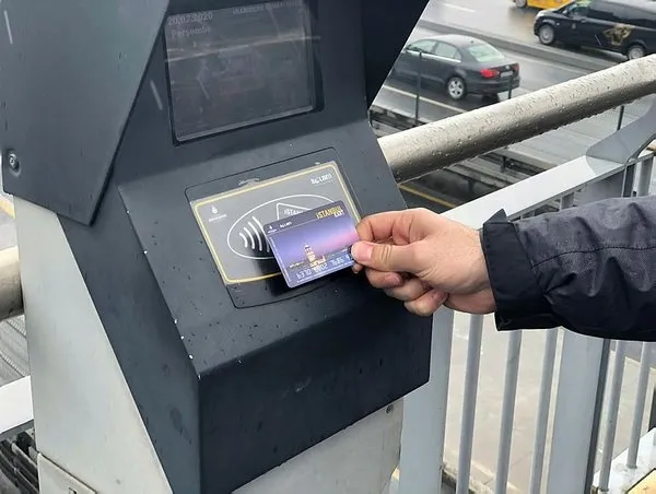 Bugün İstanbul, Ankara, İzmir’de ulaşım ücretsiz mi? 29 Ekim Cuma toplu ulaşım bedava mı? Metro, metrobüs, marmaray...
