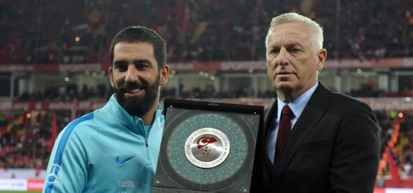 Arda Turan'ın 100'ü güldü