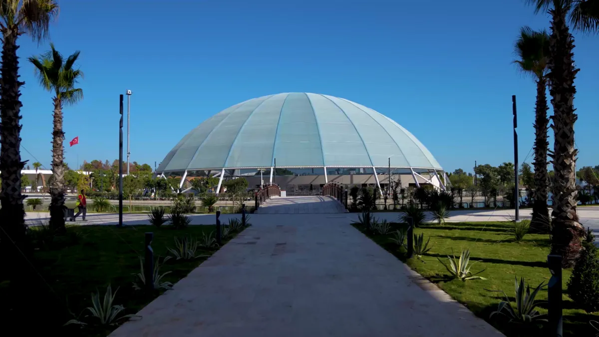 Antalya'da tarihi hazırlık: Türkiye'nin en büyük sahnesi olacak - 1