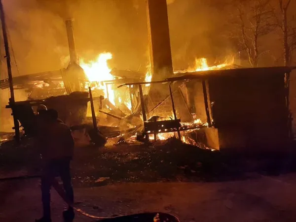 ermeni-kilisesi-lojmaninda-yangin-2-kisi-hayatini-kaybetti-1674538207859.jpg Ermeni Kilisesi lojmanında yangın: 2 kişi hayatını kaybetti!