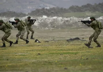 Son dakika: Komandolar PKK'ya geçit vermedi! 5 terörist etkisiz hale getirildi