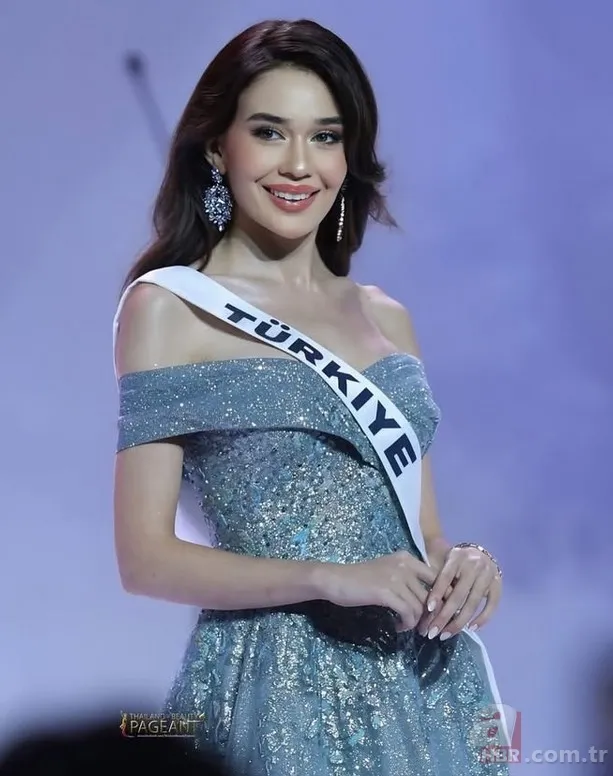 Ceren Arslan'dan Türk bayraklı paylaşım! Hürrem Sultan elbisesiyle hayran bıraktı 2