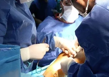 Yanlış iğne hayatını mahvetti! Yürüyerek gittiği hastaneden tekerlekli sandalye ile çıktı