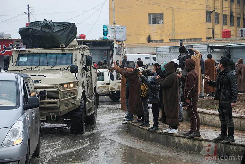 Suriyelilerden temizlik kutlaması! YPG çöktü: Rejim asıl şimdi düştü 9