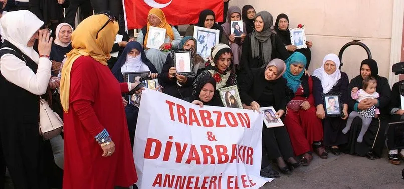 Şehit yakınlarından evlat nöbetine destek
