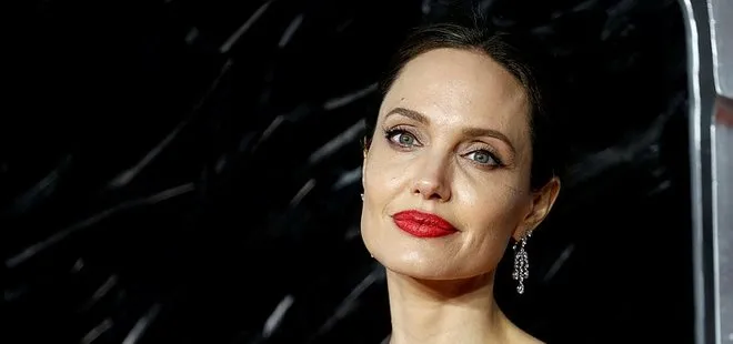 Ünlü oyuncu Angelina Jolie’den karar | Görevinden ayrılıyor