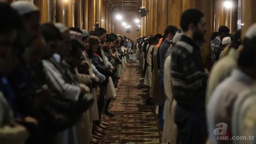 İl il Ramazan bayramı namazı saati ne zaman, kaçta kılınacak? BAYRAM NAMAZI SAATİ Diyanet 2023 | Ankara, İstanbul, İzmir... 19