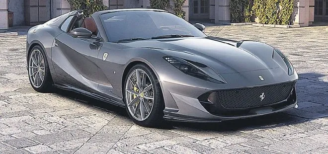 Ferrari’nin 812 GTS’i tam bir hız canavarı