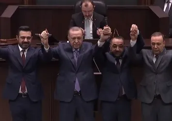 AK Parti'ye, 5 belediye başkanı daha geçti