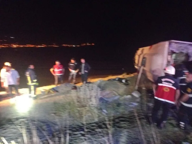 Van’da kahreden olay! Göçmenleri taşıyan otobüs şarampole devrildi! Çok sayıda ölü var