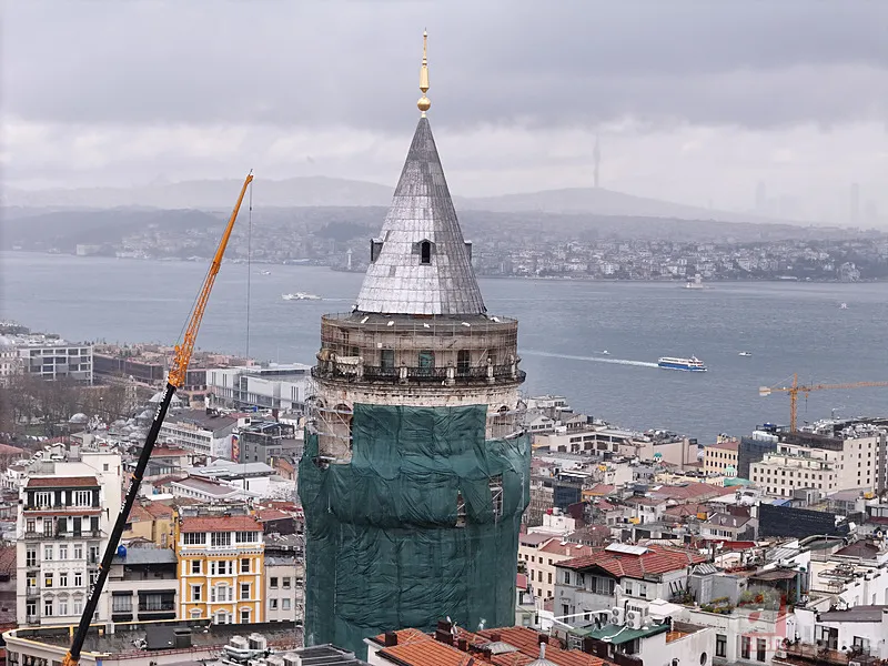 A Haber drone kamerası havadan görüntüledi! Galata Kulesi restorasyonda 15