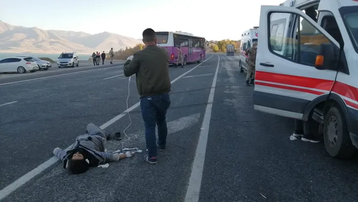 Son dakika: Van'da feci kaza! Ölü ve yaralılar var... - 2