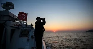 Mavi vatanın bekçileri hayat kurtarıyor