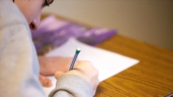 2. ara tatil ne zaman 2023-2024? Okullar ne zaman kapanacak? 15 tatile kaç gün kaldı?