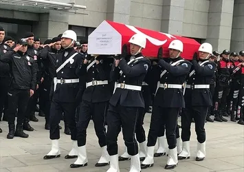 Şehit Bekçi Uğur Gölçek'e İstanbul'da veda töreni | Bağcılar'da silahlı saldırıya uğramıştı