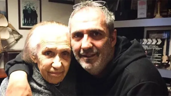 1655213348644.jpeg Yavuz Bingöl’ü yıkan ölüm! Annesi Şahsenem Bacı hayatını kaybetti - 2