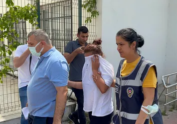 Adana'da sürekli şiddet gören kadın çileden çıktı! Kocasını keser sapıyla dövüp bıçakladı