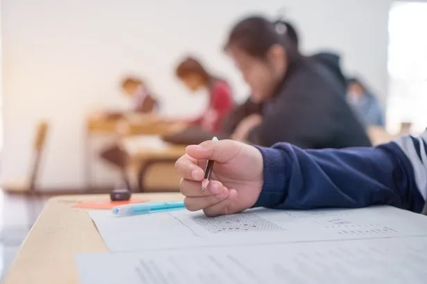 MEB son dakika açıklamaları: Lise sınavları iptal olur mu? Lise sınavları ertelenecek mi? Detaylar...