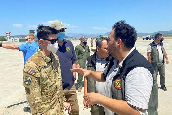 1628960310063.jpg ABD'den Türkiye'ye yangın desteği: 2 helikopter soğutma çalışmalarına katılmak üzere Muğla'ya geldi - 3
