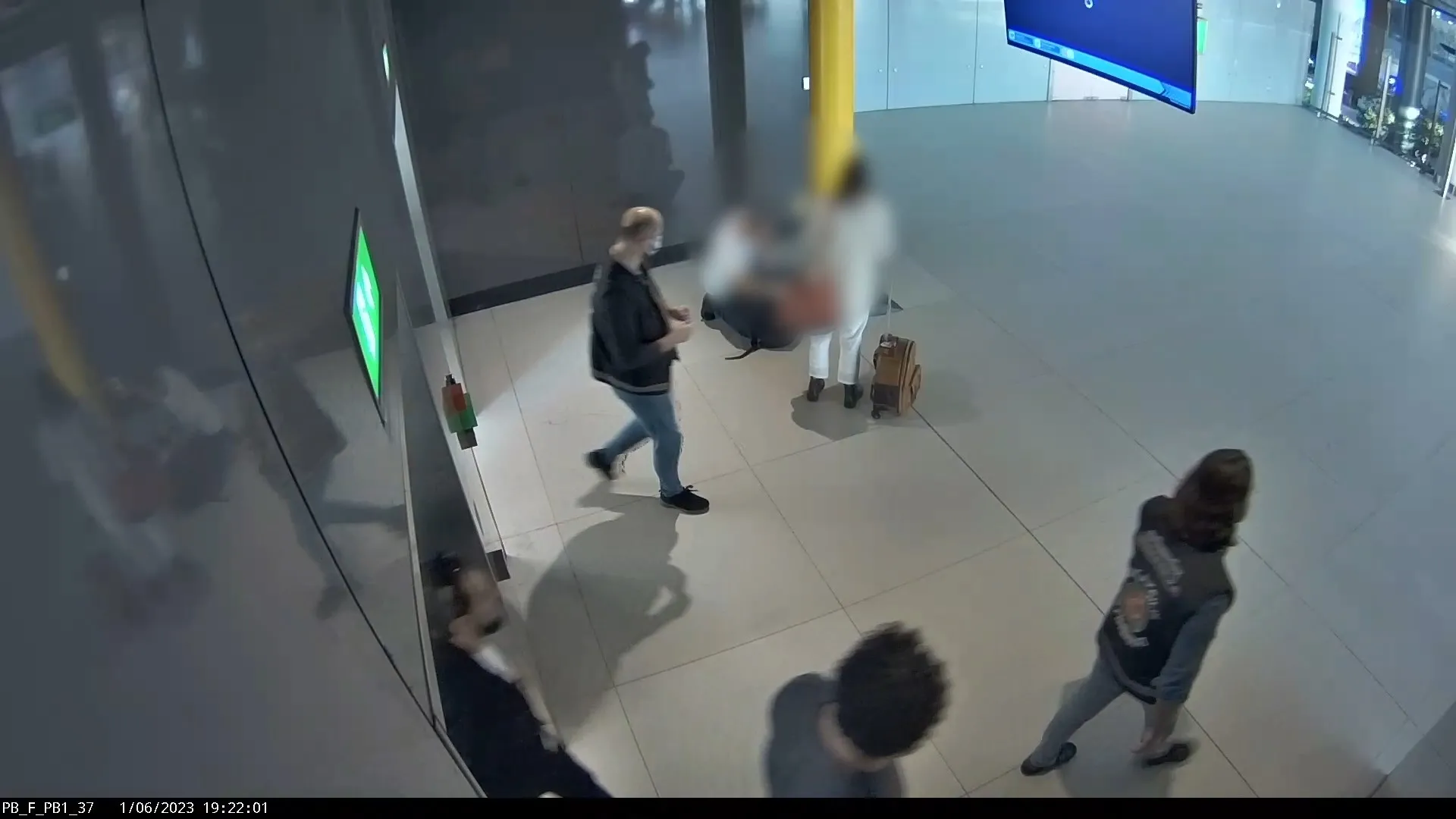 İstanbul Havalimanı'nda uyuşturucu kurye operasyonu: Midesinde 820 gram kokain ele geçirildi