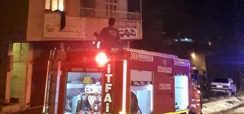 Diyarbakır'da dehşet! Cinnet getiren baba kendini, eşini ve kız çocuğunu benzin dökerek yaktı