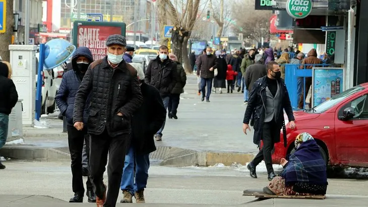 Son dakika: Yarın sokağa çıkma yasağı var mı? Hafta içi kısıtlaması kalktı mı? 1 Mart Pazartesi mekanlar açılacak mı?