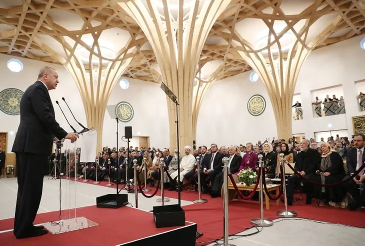 Başkan Erdoğan İngiltere’deki Cambridge Camisi’ni açtı