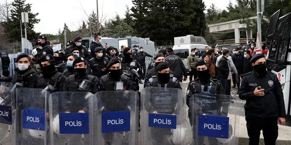tbmm-baskani-mustafa-sentoptan-bogazici-universitesi-ve-yeni-anayasa-aciklamasi-1612739682110.jpg TBMM Başkanı Mustafa Şentop'tan Boğaziçi Üniversitesi ve yeni anayasa açıklaması! - 7