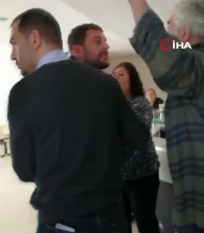 Doktor ile hasta yakını arasındaki yumruklu kavga - 1