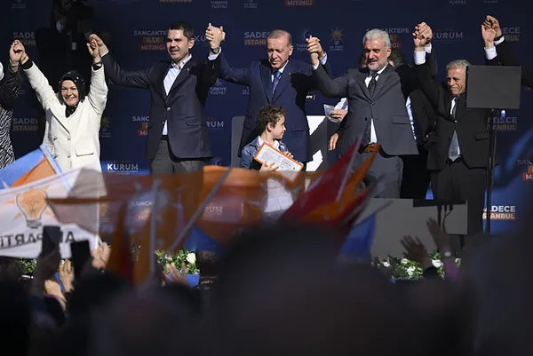 Başkan Erdoğan Sultanbeyli ve Sancaktepe'de! Yerel seçimler öncesi İmamoğlu'na eleştiri: Ya tatilde ya büyükelçiyle balıkta... - 7