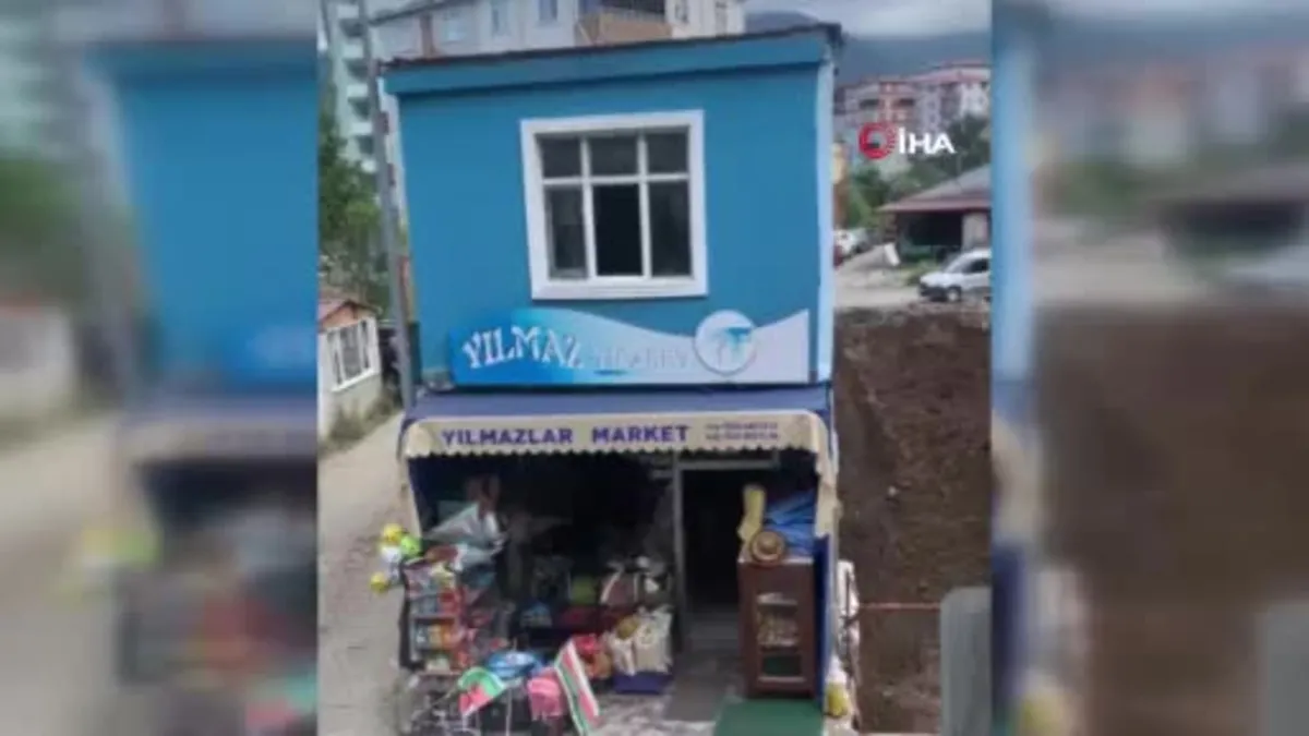 Market üzerine yıkıldı!