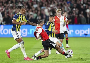 Feyenoord - Fenerbahçe maçı sonrası usta isimden Fred'e sert eleştiri: Çok önemli oyuncu kimliğinde değil!