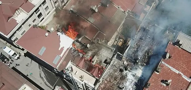 Son dakika: Rami’de binanın çatısı alev alev yandı