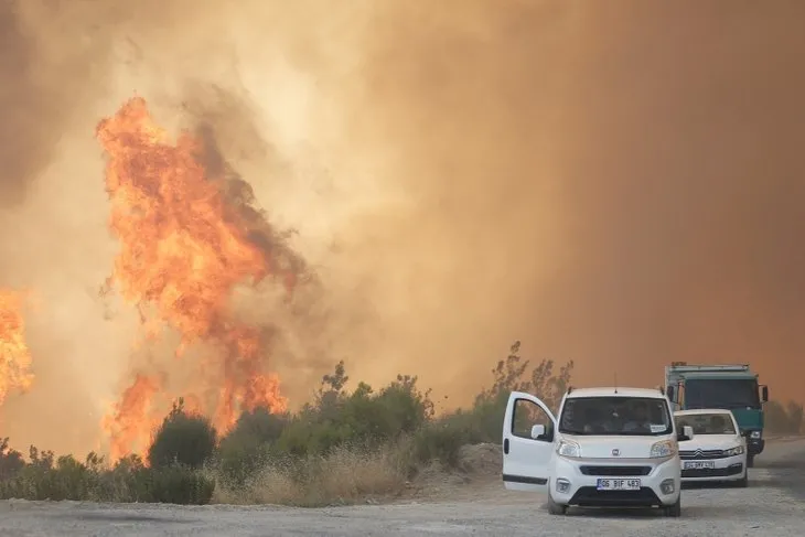 Manavgat’taki orman yangınında sabotaj iddiası! ’Koyu elbiseli iki kişi gördük’