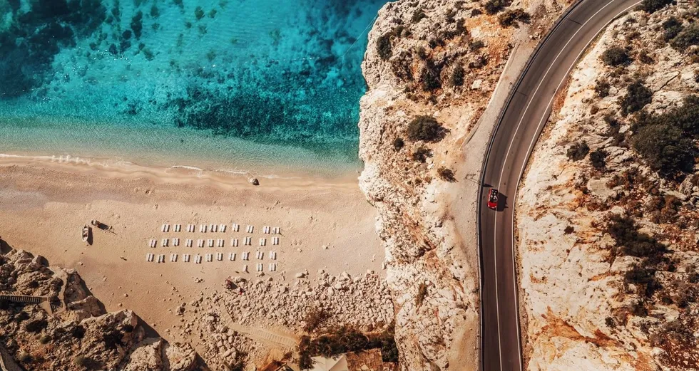 Turizm geliri ilk 6 ayda 25,7 milyar dolar oldu! Bakan Ersoy: Türkiye ateş çemberine rağmen istikrarını korudu - 6