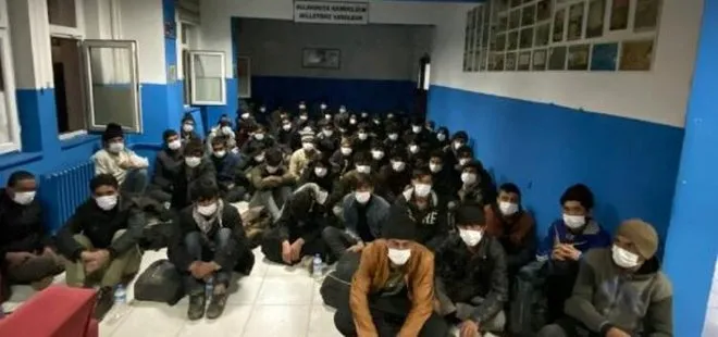 Bitlis’te 14 kişilik minibüsten 68 kaçak göçmen çıktı