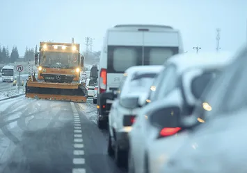 Beklenen yağış başladı: Kırklareli kara teslim!