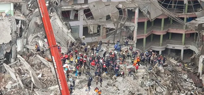 Depremde bilanço artıyor: 44 bin 218 vatandaşımızı kaybettik