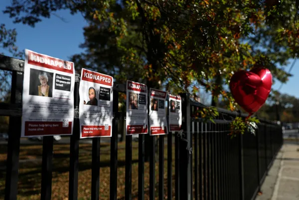Dünya ’katil İsrail’ diye haykırıyor! Starbucks önü, liman, sokaklar, her yerde Filistin’e destek gösterileri