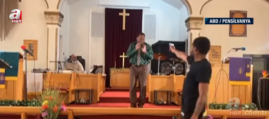 Kilisede canlı yayınlanan ayinde silahlı dehşet | "Bunu yapmamı Tanrı söyledi" dedi! Papaza gülümseyip... 3