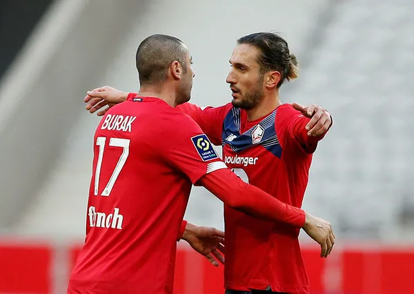 yusuf-yazici-fransa-ligue-1de-ayin-futbolcusu-secildi-1611258422961.jpg Yusuf Yazıcı, Fransa Ligue 1'de ayın futbolcusu seçildi - 1